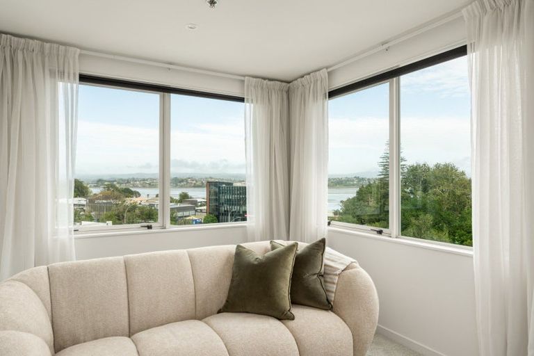 Photo of property in 1/6d Durham Street, Tauranga, 3110