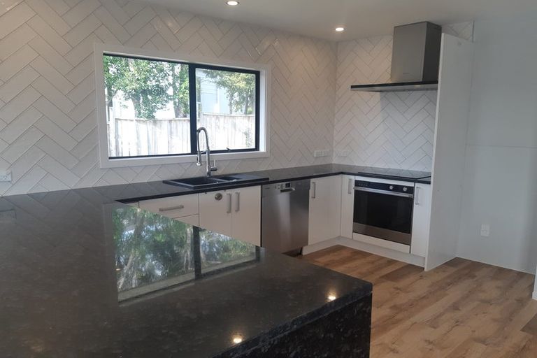 Photo of property in 14 Sabana Place, Unsworth Heights, Auckland, 0632