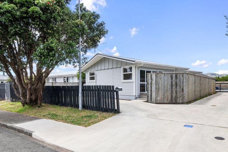 Photo of property in 14 Rangiatea Street, Paraparaumu Beach, Paraparaumu, 5032