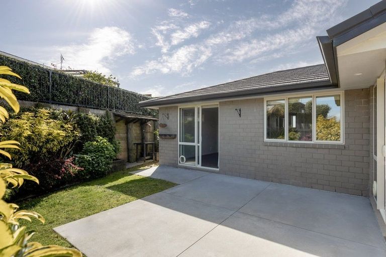 Photo of property in Waterview Estate, 57/4 Greystone Place, Omokoroa, 3114