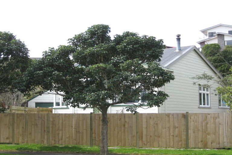 Photo of property in 25a Hobart Drive, Spotswood, New Plymouth, 4310