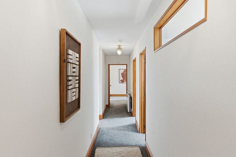 Photo of property in 7 Broadfell Avenue, Avonhead, Christchurch, 8042