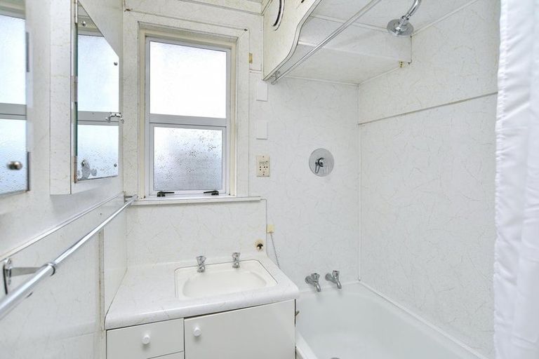Photo of property in 37 Kellys Road, Mairehau, Christchurch, 8052