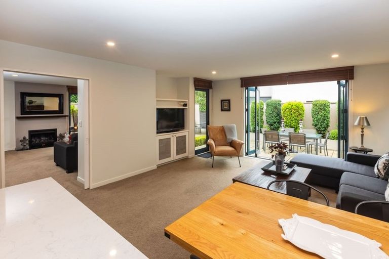 Photo of property in 105b Holly Road, St Albans, Christchurch, 8014