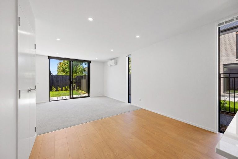 Photo of property in 3/88 Holly Road, St Albans, Christchurch, 8014