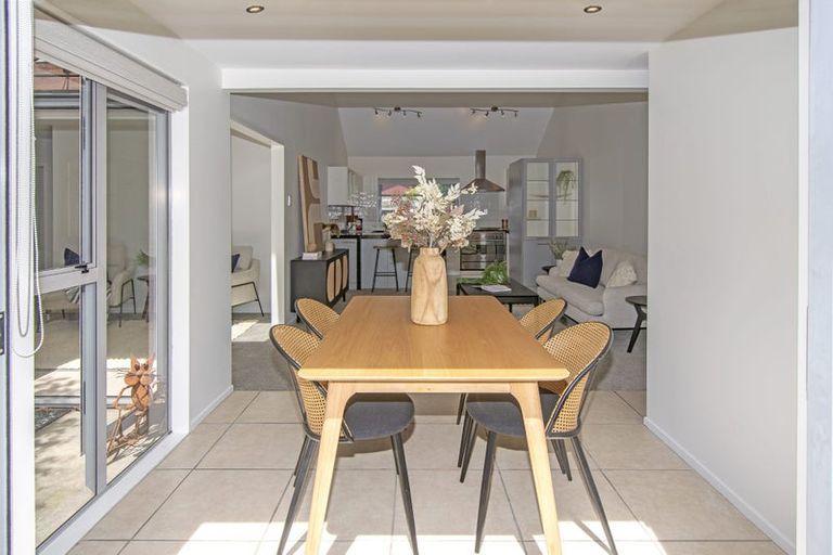 Photo of property in 11 Mclellan Place, Ilam, Christchurch, 8041