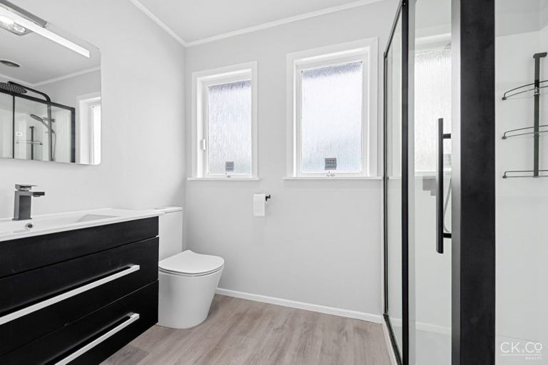 Photo of property in 7 Prestige Place, Maoribank, Upper Hutt, 5018