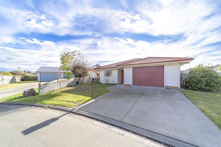 Photo of property in 8 Belgrove Place, Waipukurau, 4200