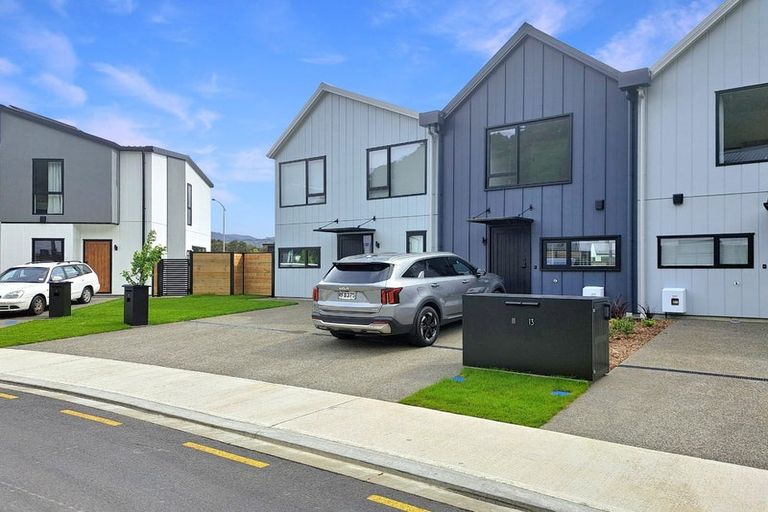 Photo of property in 11 Joseph Bolton Crescent, Trentham, Upper Hutt, 5018