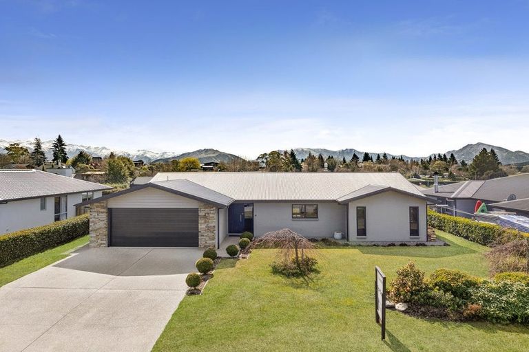Photo of property in 4 Daniels Terrace, Wanaka, 9305