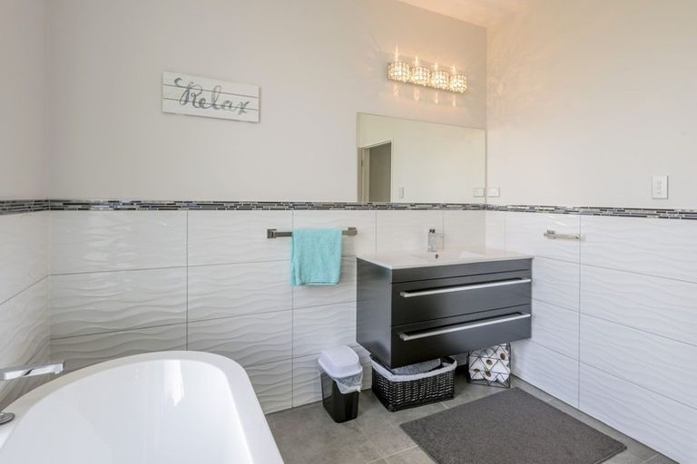 Photo of property in 11 Pinot Crescent, Ohau, Levin, 5570