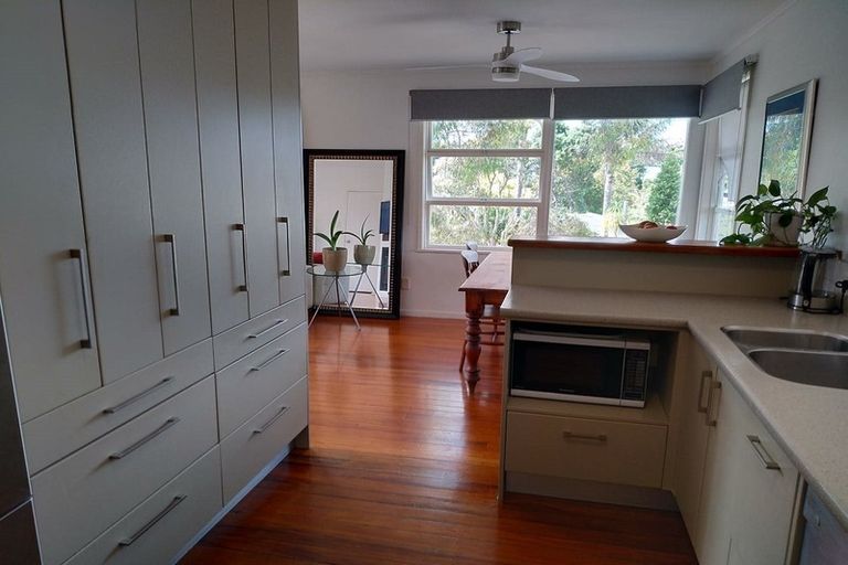 Photo of property in 7 Infidel Place, Torbay, Auckland, 0630