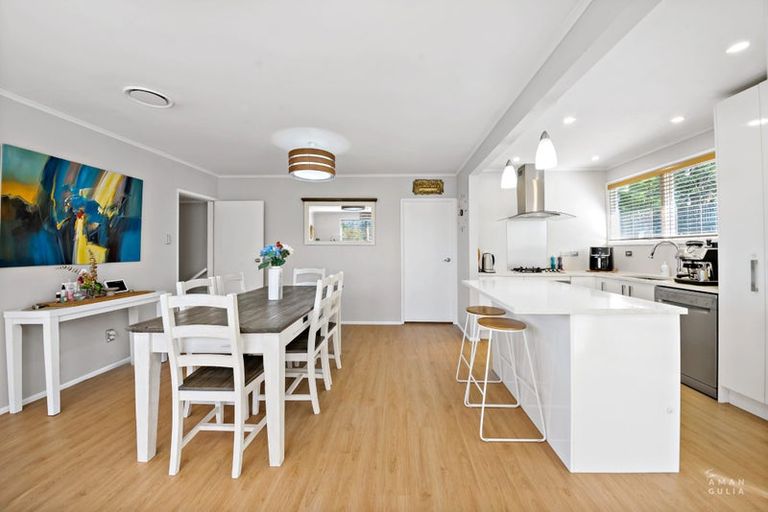 Photo of property in 186 Old Titirangi Road, Titirangi, Auckland, 0604