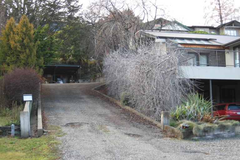 Photo of property in 7 Hallenstein Street, Queenstown, 9300