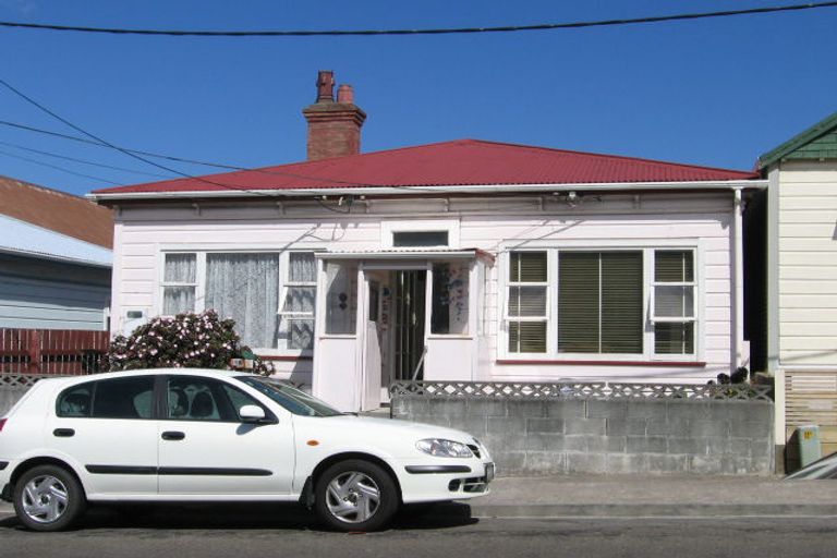 Photo of property in 18 Emmett Street, Newtown, Wellington, 6021
