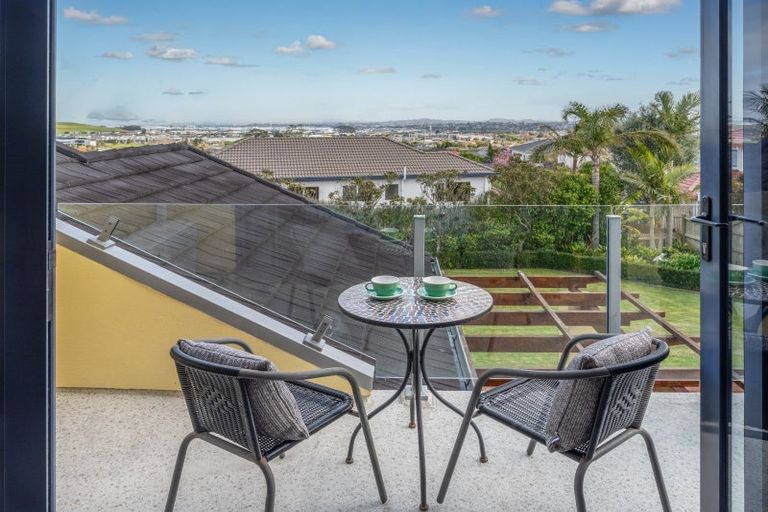 Photo of property in 49 Westerham Drive, Dannemora, Auckland, 2016