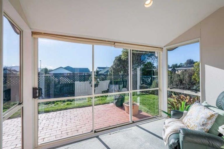 Photo of property in 78 Langdale Avenue, Paraparaumu, 5032