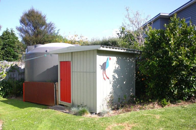 Photo of property in 1 Pukeko Way, Whiritoa, Whangamata, 3691