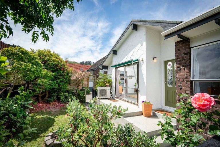 Photo of property in 42 Weka Street, Miramar, Wellington, 6022