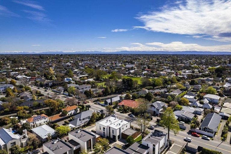 Photo of property in 140b Glandovey Road, Strowan, Christchurch, 8052