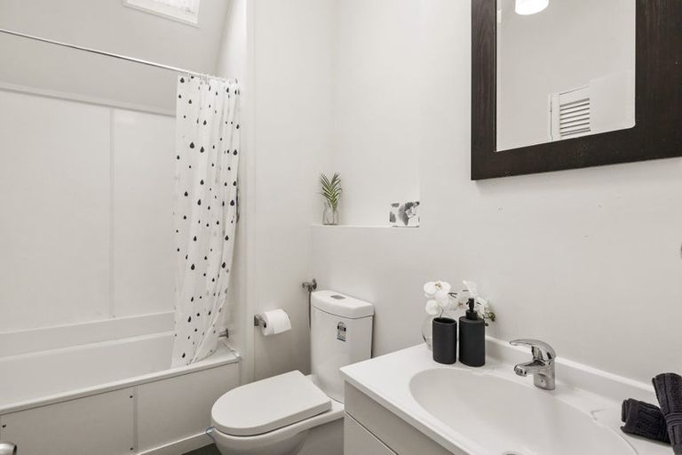 Photo of property in 6u8 Kaikoura Street, Maupuia, Wellington, 6022