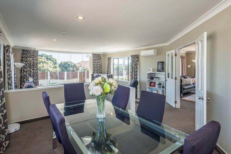 Photo of property in 18 Kotuku Drive, Paraparaumu Beach, Paraparaumu, 5032