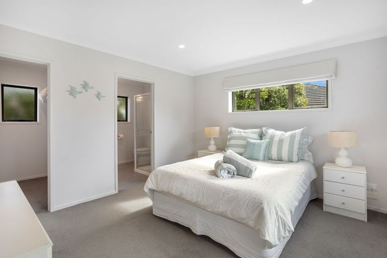 Photo of property in 1 Bravo Place, Whitianga, 3510