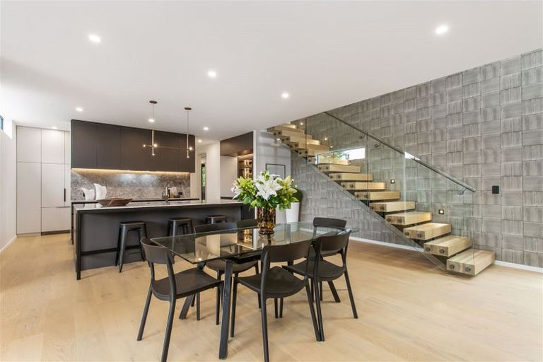 Photo of property in 26 Waiwetu Street, Fendalton, Christchurch, 8052