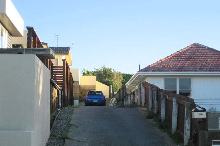 Photo of property in 16a Nathan Avenue, Paraparaumu Beach, Paraparaumu, 5032