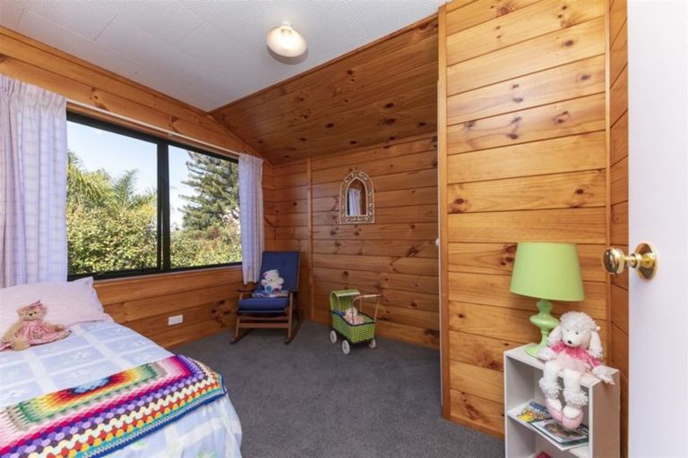 Photo of property in 13a Fitzwater Place, Henderson, Auckland, 0612