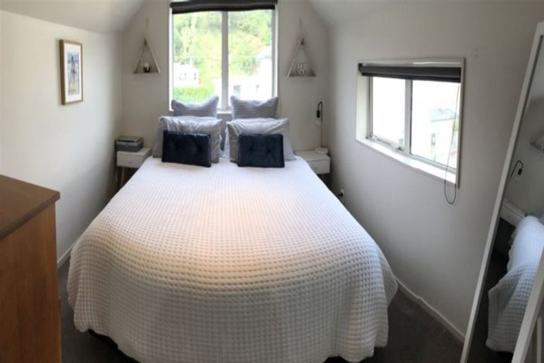 Photo of property in 16u3 Black Rock Road, Newlands, Wellington, 6037