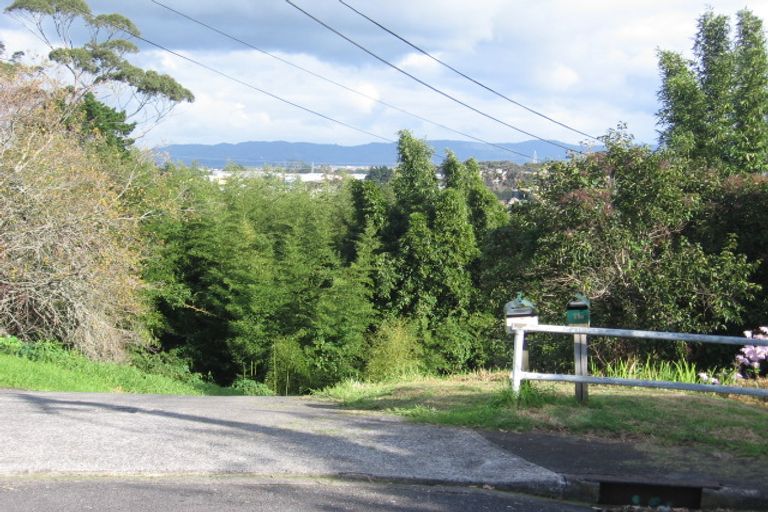 Photo of property in 11 River Road, Te Atatu Peninsula, Auckland, 0610