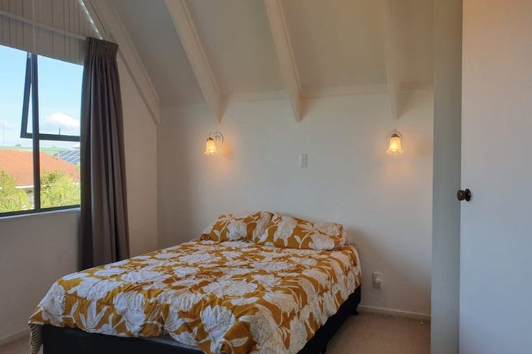 Photo of property in 16 Matangi Terrace, Snells Beach, 0920