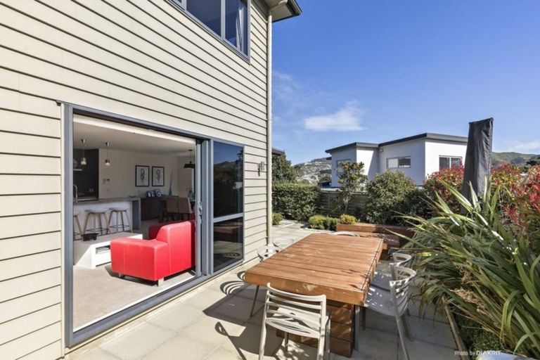 Photo of property in 22 Cresswell Place, Johnsonville, Wellington, 6037