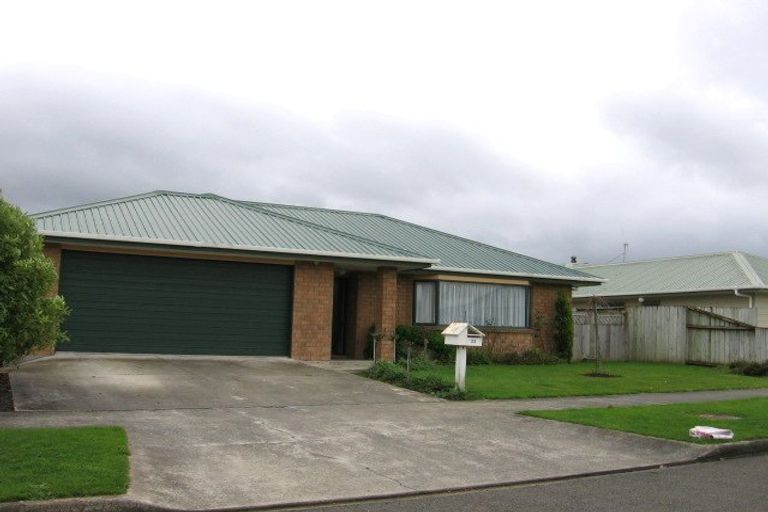 Photo of property in 22 Parnell Heights Drive, Kelvin Grove, Palmerston North, 4414