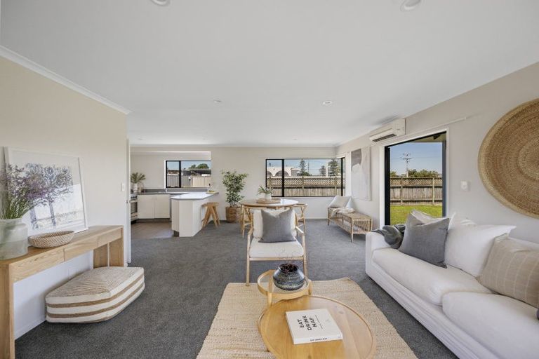 Photo of property in 1 Ladywood Road, Bay View, Napier, 4104