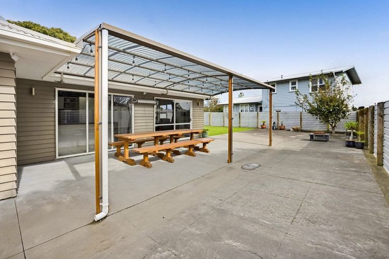 Photo of property in 51b Dixon Avenue, Hawera, 4610