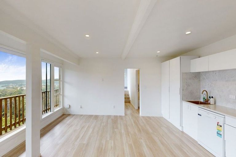 Photo of property in 43b Harbour View Road, Northland, Wellington, 6012