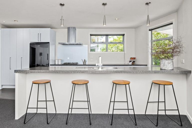 Photo of property in 9a Saint Hill Lane, Havelock North, 4130