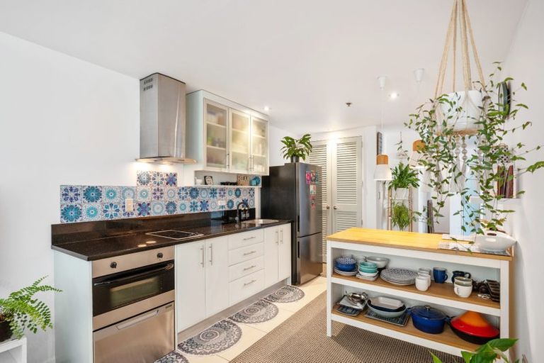 Photo of property in 6 Durham Street, Tauranga, 3110