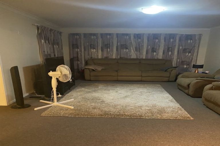 Photo of property in 50 Sycamore Drive, Sunnynook, Auckland, 0620