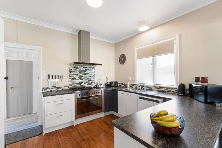 Photo of property in 2 Gibson Road, Tuakau, 2121