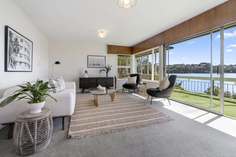 Photo of property in 5 Chapman Road, Te Atatu Peninsula, Auckland, 0610