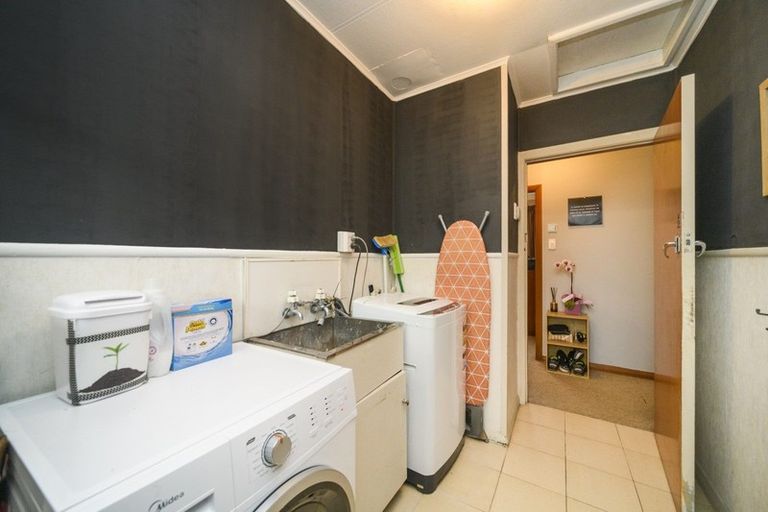 Photo of property in 2 Salford Place, Awapuni, Palmerston North, 4412