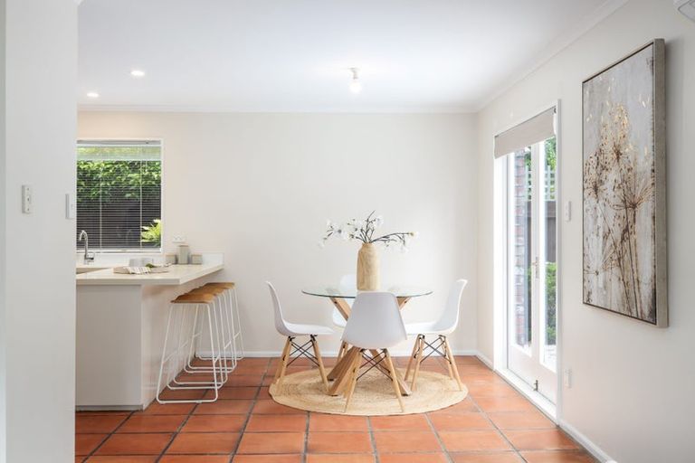 Photo of property in 21 Highsted Road, Bishopdale, Christchurch, 8053