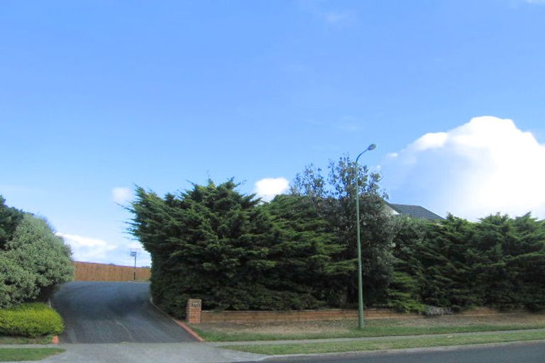 Photo of property in 83 Milne Drive, Paraparaumu, 5032