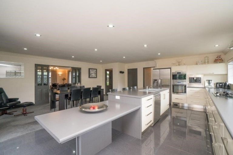 Photo of property in 74 Rata Street, Hawera, 4610