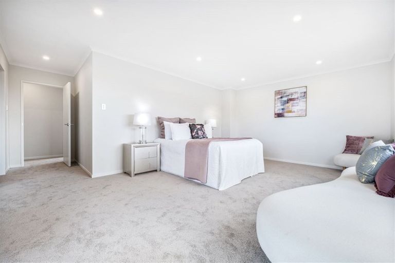 Photo of property in 42b Donegal Park Drive, Flat Bush, Auckland, 2019