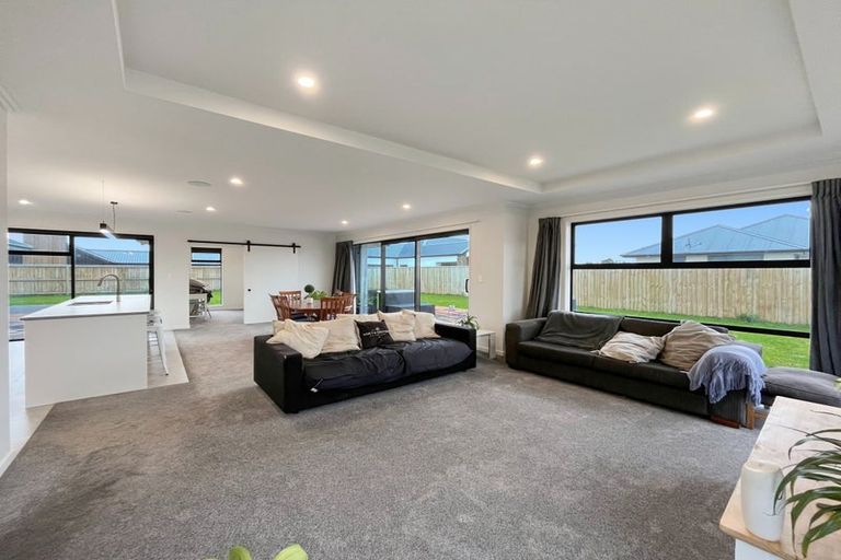 Photo of property in 8 Texel Crescent, West Melton, 7618