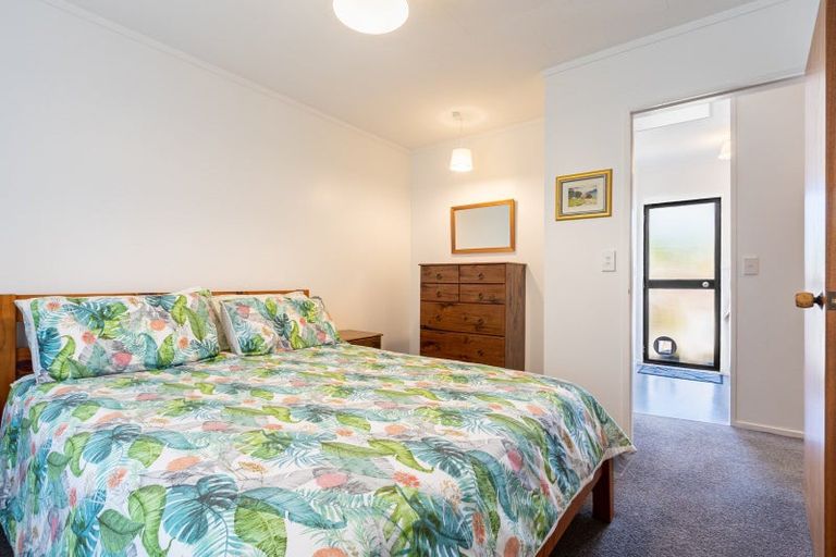 Photo of property in 2/3 Park Road, Paraparaumu Beach, Paraparaumu, 5032